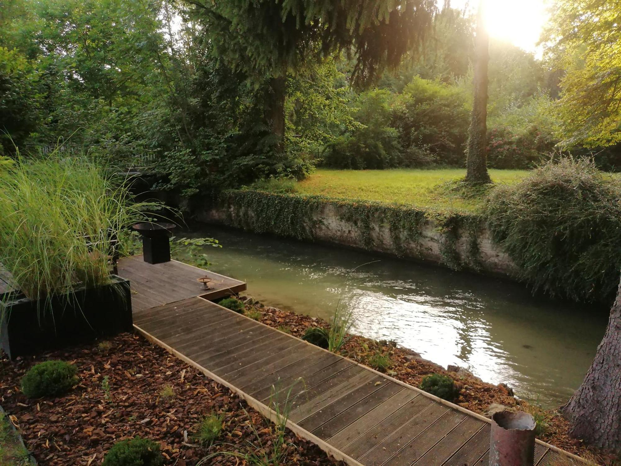 Pavillon C.R Bed and Breakfast Isles-sur-Suippe Buitenkant foto